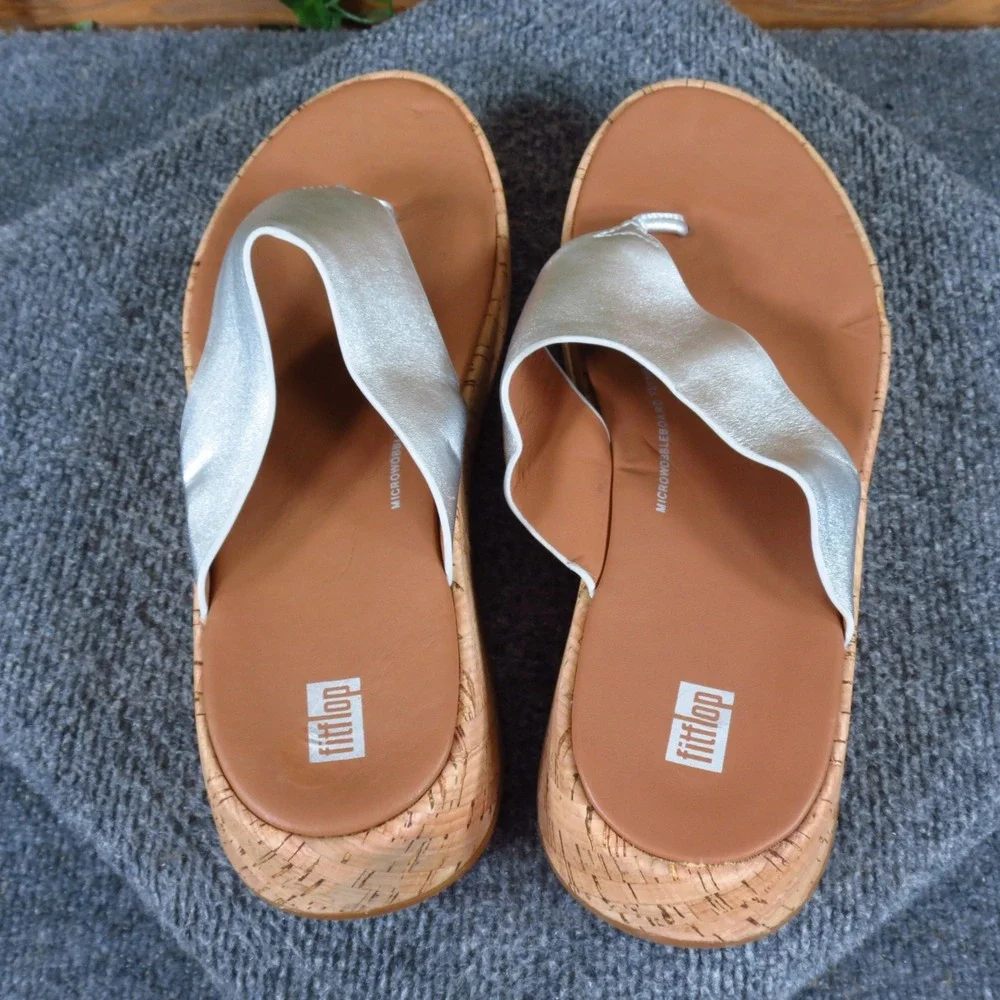 FitFlop F-Mode Women Toe Post Sandal Size 10 Summer Platform Silver Leather